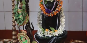 শাওন মাহত শিৱলিংগত কিয় ক’লা তিল দিয়া হয়?