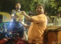 আমেৰিকা-কানাডাৰ পৰা অনলাইনযোগে যন্তৰ-মন্তৰৰ প্ৰতিবাদস্থলীলৈ বুজন পৰিমানৰ খাদ্যৰ অৰ্ডাৰ