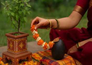 সমস্যাই লগ নেৰা হৈছে নেকি? শাওনৰ মাহত কৰক এই ৪ বিধ গছৰ পূজা