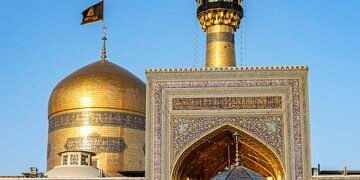 খামেনেইৰ জানাজা সম্পন্ন হোৱা Imam Reza Shrineৰ মহত্ব কিমান?