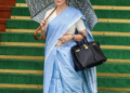 ৩৫ লাখৰ বেগ, ২১ লাখৰ ঘড়ী, ৬ হাজাৰটকীয়া ছাতিৰ মাজতো জিলিকিল অসমৰ এৰি সূতাৰ শাড়ী