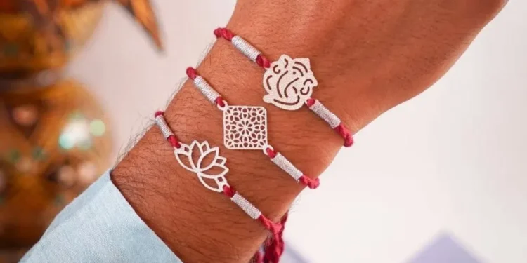 Happy Raksha Bandhan: ৰাখী বন্ধনত ভাতৃ-ভগ্নীলৈ প্ৰেৰণ কৰক এইদৰে শুভেচ্ছা…