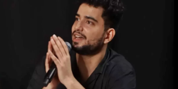 বিতৰ্কিত মন্তব্যৰ বাবে নহয়, এইবাৰ এইটো কাৰণত চৰ্চাৰ শীৰ্ষত সময় ৰাইনা