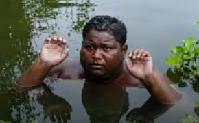 বিগত প্ৰায় ১০ বছৰে পুখুৰীৰ পানীয়েই হৈ পৰিছে এইজন কিশোৰৰ জীৱন
