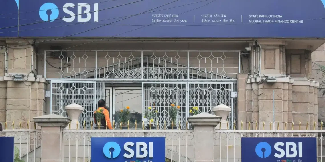 বেংকত চাকৰি কৰাৰ মন? এছ বি আইয়ে ২০২৬-২৭ বিত্তীয় বৰ্ষত দিছে বৃহৎ সুযোগ!