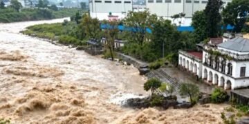 পুনৰ প্ৰাকৃতিক দুৰ্যোগৰ কবলত নেপাল, মৃত্যু ২৭ জন লোকৰ