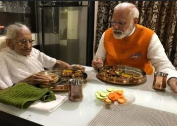 পুৱা, দুপৰীয়া আৰু ৰাতিৰ আহাৰত কি কি খায় মোদীয়ে?