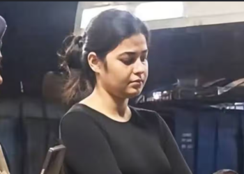 সুন্দৰী যুৱতীৰ অবৈধ সুৰাৰ ৰমৰমীয়া বেহা