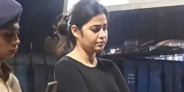 সুন্দৰী যুৱতীৰ অবৈধ সুৰাৰ ৰমৰমীয়া বেহা