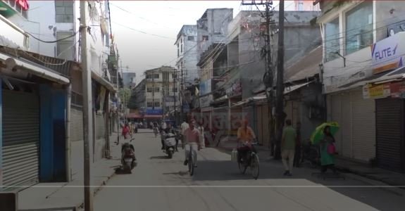 এখন চহৰৰ নীৰৱতাৰে বিশেষ শ্ৰদ্ধাঞ্জলি