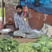 দেশৰ হৈ ৪বাৰকৈ স্বৰ্ণ জয় কৰা খেলুৱৈয়ে এতিয়া ফুটপাথত বিক্ৰী কৰিছে পাচলি