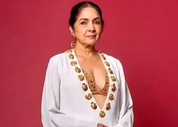 Neena Gupta: ‘আপুনি এইবোৰ পিন্ধে? তাতকৈ নিপিন্ধাই ভাল!’, কি কথাত খং উঠিল নীনা গুপ্তাৰ?