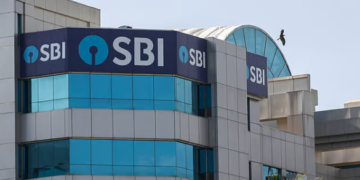 SBI গ্ৰাহকৰ বাবে ডাঙৰ খবৰ! ১ অক্টোবৰৰ পৰা সলনি হ’ব এই নিয়ম