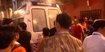 দুৰ্গা পূজাত ভয়ংকৰ দুৰ্ঘটনা, পদপিষ্ট হৈ মৃত্যু প্ৰায় ২০ জন লোকৰ