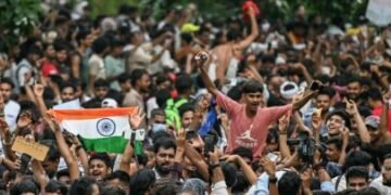 প্ৰধানমন্ত্ৰীৰ বিৰুদ্ধে Gen-Zৰ প্ৰতিবাদ, Gen-Zয়ে জ্বলাই দিলে শিক্ষা মন্ত্ৰালয়, ন্যায় মন্ত্ৰালয়