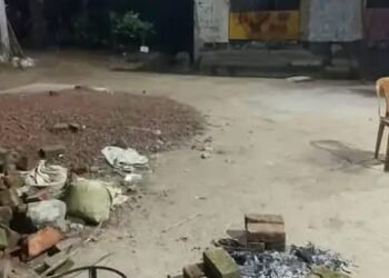 মন্দিৰৰ সন্মুখত বাংলাদেশীয়ে ৰান্ধি খালে গো-মাংস!