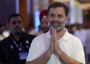 সঁচাকৈয়ে গৰ্ভৱতী সাংবাদিকক ঠেলিছিল নেকি ৰাহুল গান্ধীয়ে?