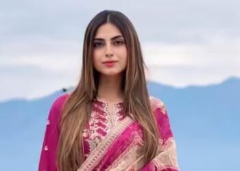 ‘পৰিচালকে দুপৰ নিশা নিজৰ ৰূমলৈ মাতি নিলে আৰু…’