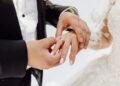 বিৱাহৰ বাবে উপযুক্ত স্বামী বিচাৰি যুৱতীৰ চমৎকাৰী কৌশল
