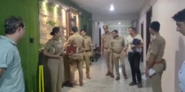 মাতৃক হ*ত্যা কৰি নাবালকৰ আৰক্ষীলৈ ফোন