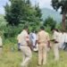 মহিলাক হাৰাশাস্তি কৰি আছিল যুৱকে! ঘৰলৈ মাতি মহিলাই যুৱকৰ কাঢ়িলে প্ৰাণ